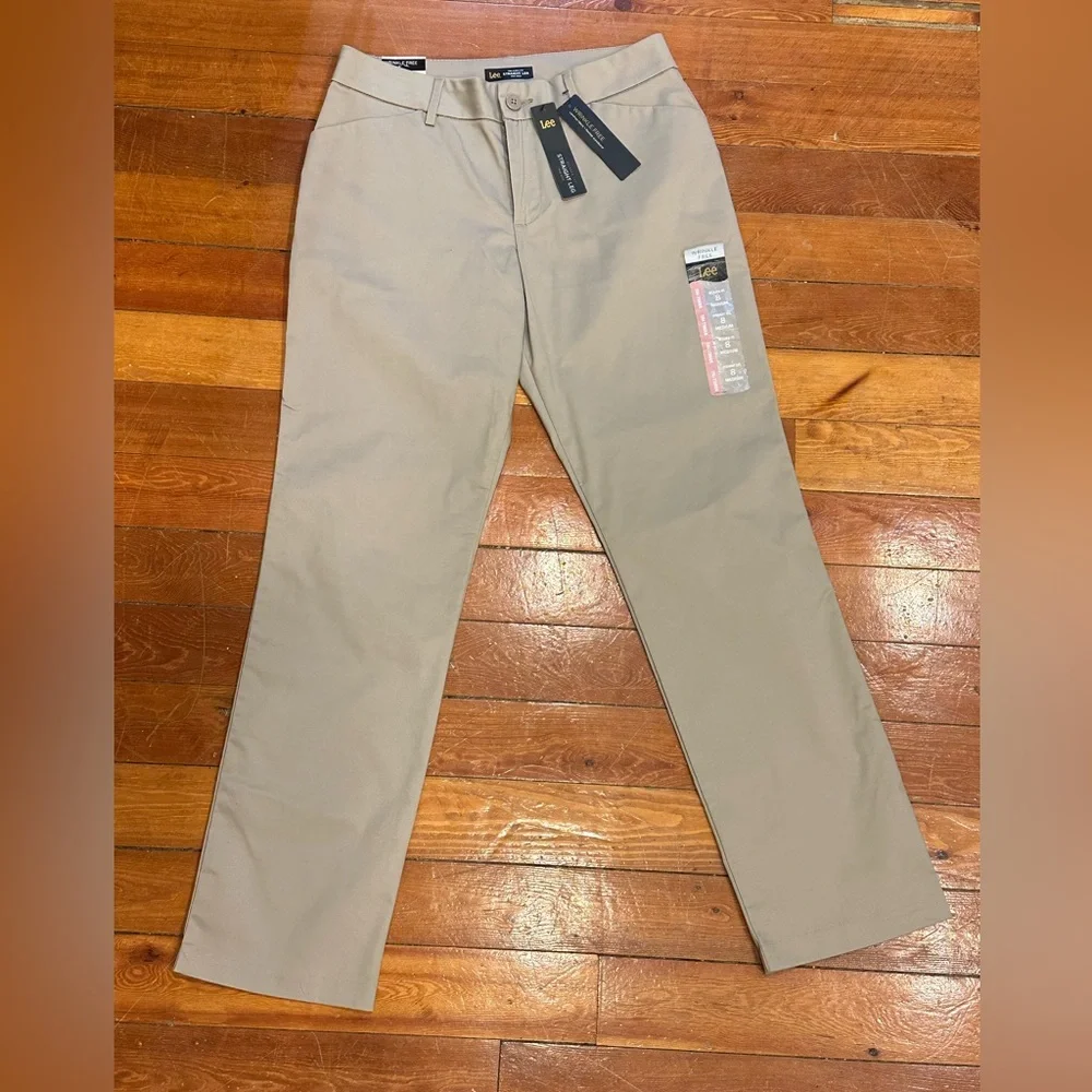 Lee straight leg beige khaki, tan, wrinkle free mid rise trousers NWT - Picture 8 of 8